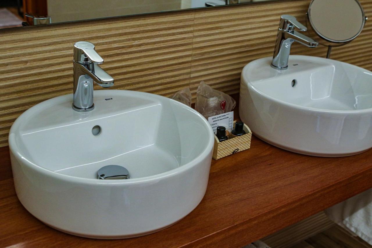 Hotel La Rectoral Covelo  エクステリア 写真